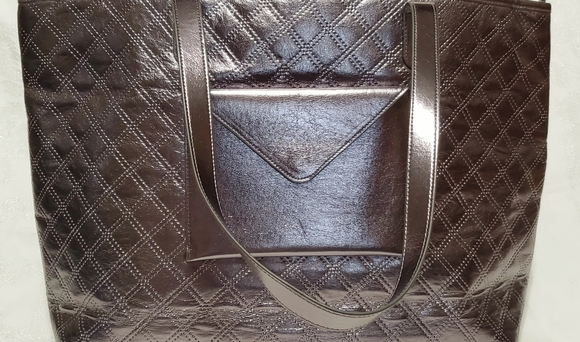 silver tote bag with zip